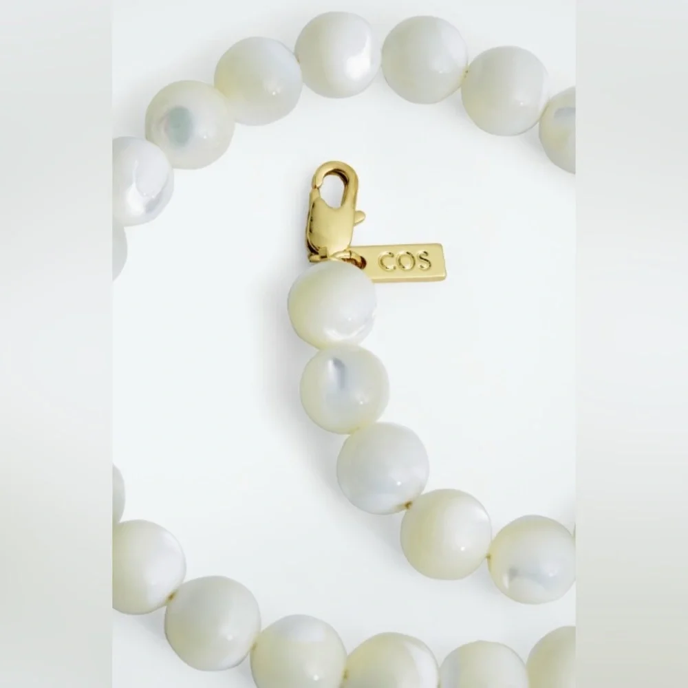 New COS Elegant White Beaded Pearl Necklace - Picture 2 of 6